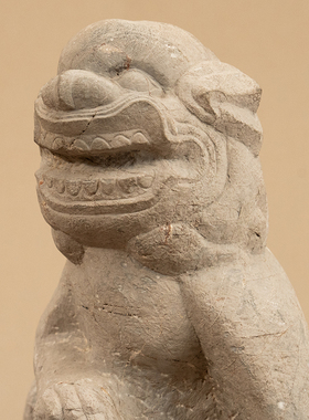 青石雕狮子摆件石狮子摆件