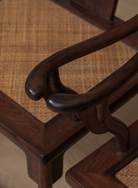 清代红木四出头官帽椅