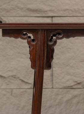 红木夹头榫如意云纹翘头案