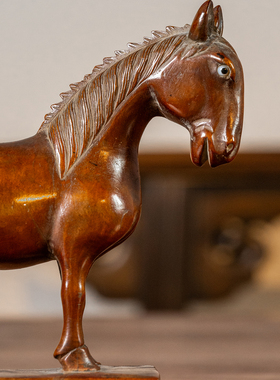 清代黄杨木雕立马摆件