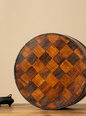 黄花梨攒拼包铜錾花捧盒