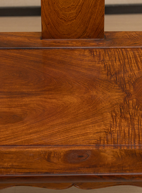 清代黄花梨螭龙纹圈椅成套