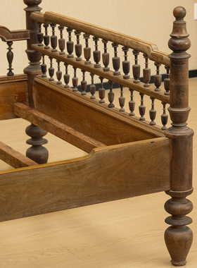 民国黄花梨宝瓶栏杆围子床