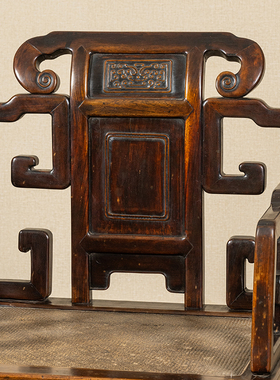 清中期红木攒接拐子纹扶手椅