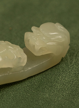 龙纹玉带钩古董玉器收藏