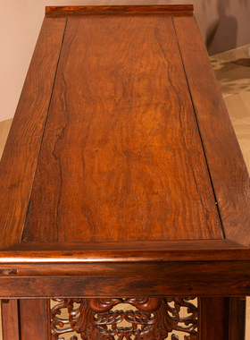 清代黄花梨双凤纹大翘头案