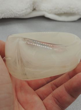 新款青岛欧美时尚百搭气质质感树脂混色不规则异性手镯Q36