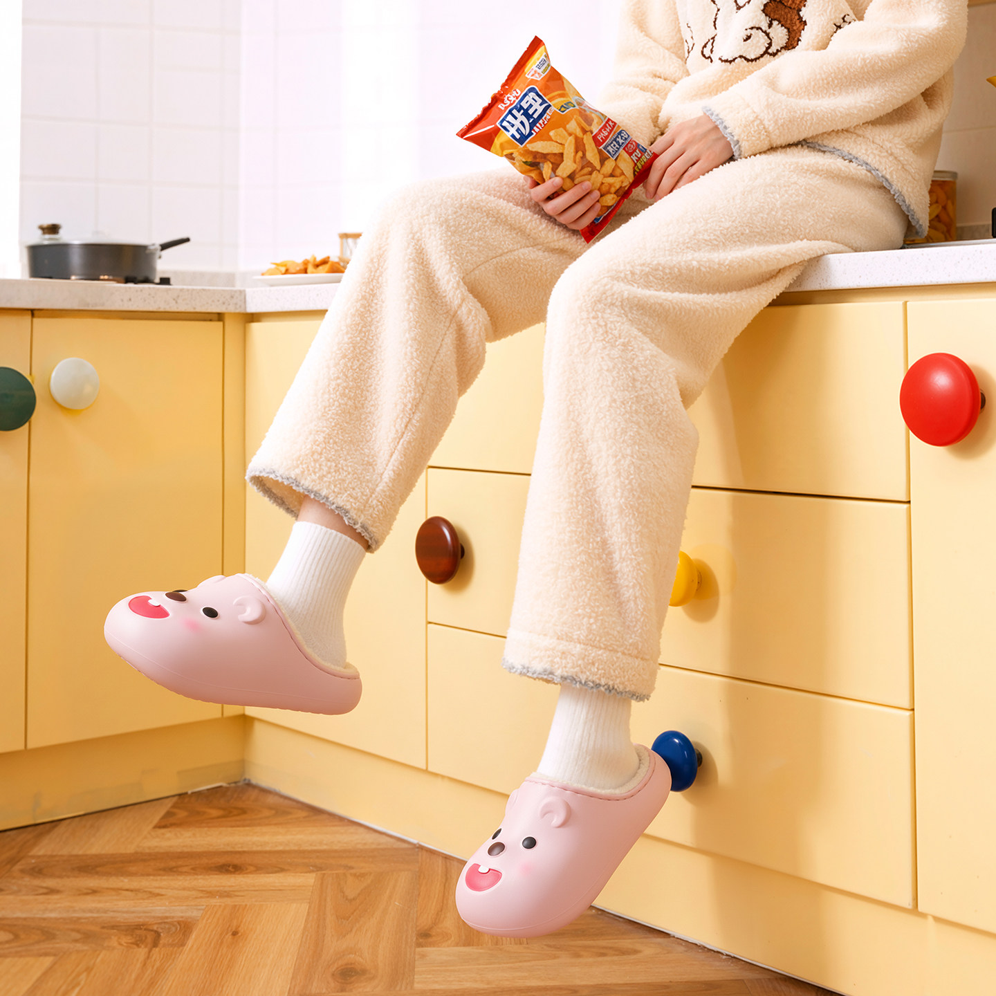 2025新款小海狸拖鞋女冬季居家室内防水防滑厚底加绒可外穿棉拖鞋,淘宝优惠券,粉丝福利购,淘宝优惠卷