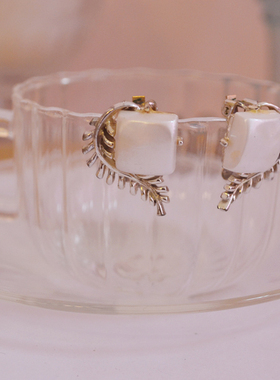 艺伎的胭脂 vintage coro 白色 银色 正方形 项链 耳夹 套装