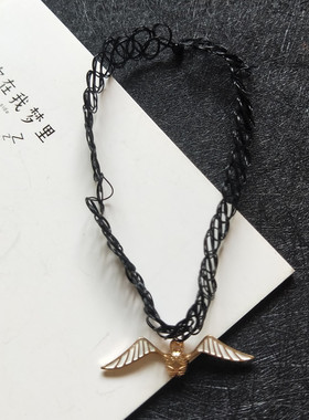 金色飞贼弹力鱼线编织五角星项圈