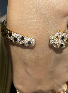 贵妇系列重工招财豹子手镯