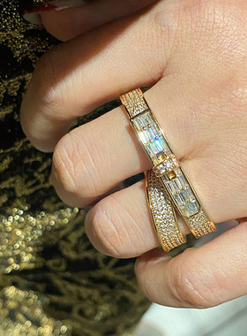 重工精致镶嵌锆石双指环戒指