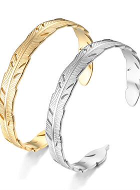 U.S.A.s Fashion Metal bracelet.