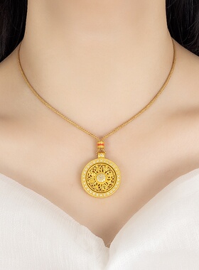 欧美跨境外贸新中式国潮镂空可旋转八宝罗盘吊坠轻奢感复古招财