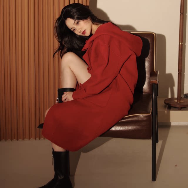 喵吉复古中长款连帽双面呢子大衣休闲红色牛角扣毛呢外套女秋冬厚