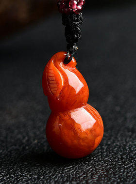 南红玛瑙五行葫芦吊坠