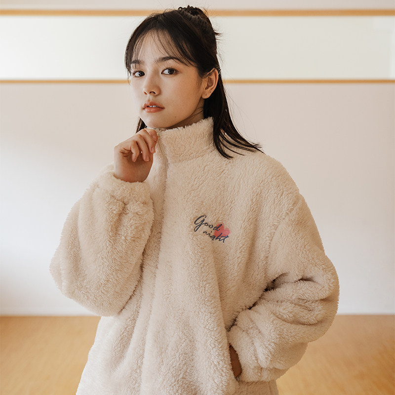 靴下物高领睡衣精致刺绣可外穿 靴下物睡衣/家居服套装