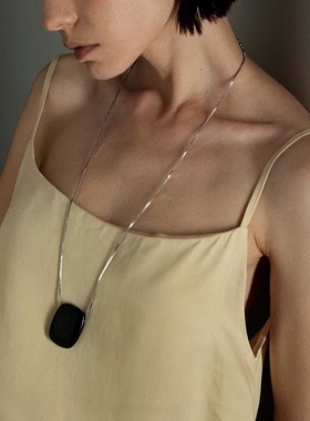 虎眼石黑曜石长款项链秋冬素链轻奢感毛衣链吊坠女款2025新款