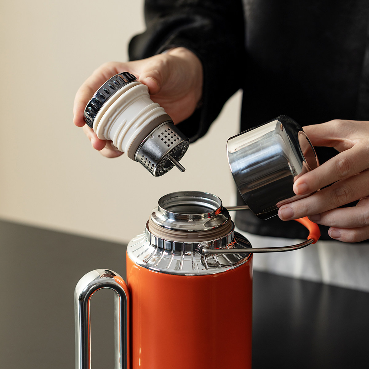 便携提手焖泡茶壶家用机械温显闷茶壶保温热水壶茶水分离不锈钢杯,淘宝优惠券,粉丝福利购,淘宝优惠卷