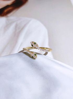 超仙时尚设计感蛇头戒指轻奢食