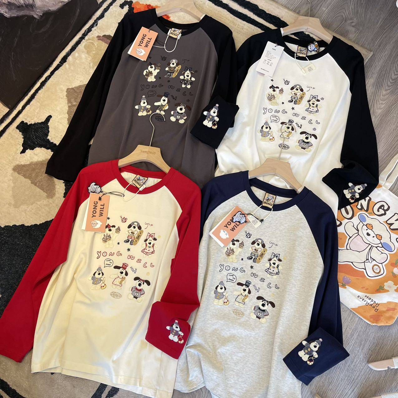 纸袋家秋季新款「显瘦拼色插肩袖打底衫」1183大耳朵狗刺绣长袖,淘宝优惠券,粉丝福利购,淘宝优惠卷