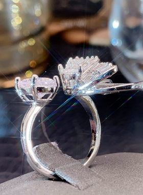 2026蝴蝶不对称开口戒指小众轻奢时尚欧美风指环爆闪满钻立体戒指