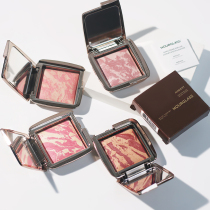 Hourglass Five floral meats blush and bright with high light Ethereal Glow at the right 4 2g