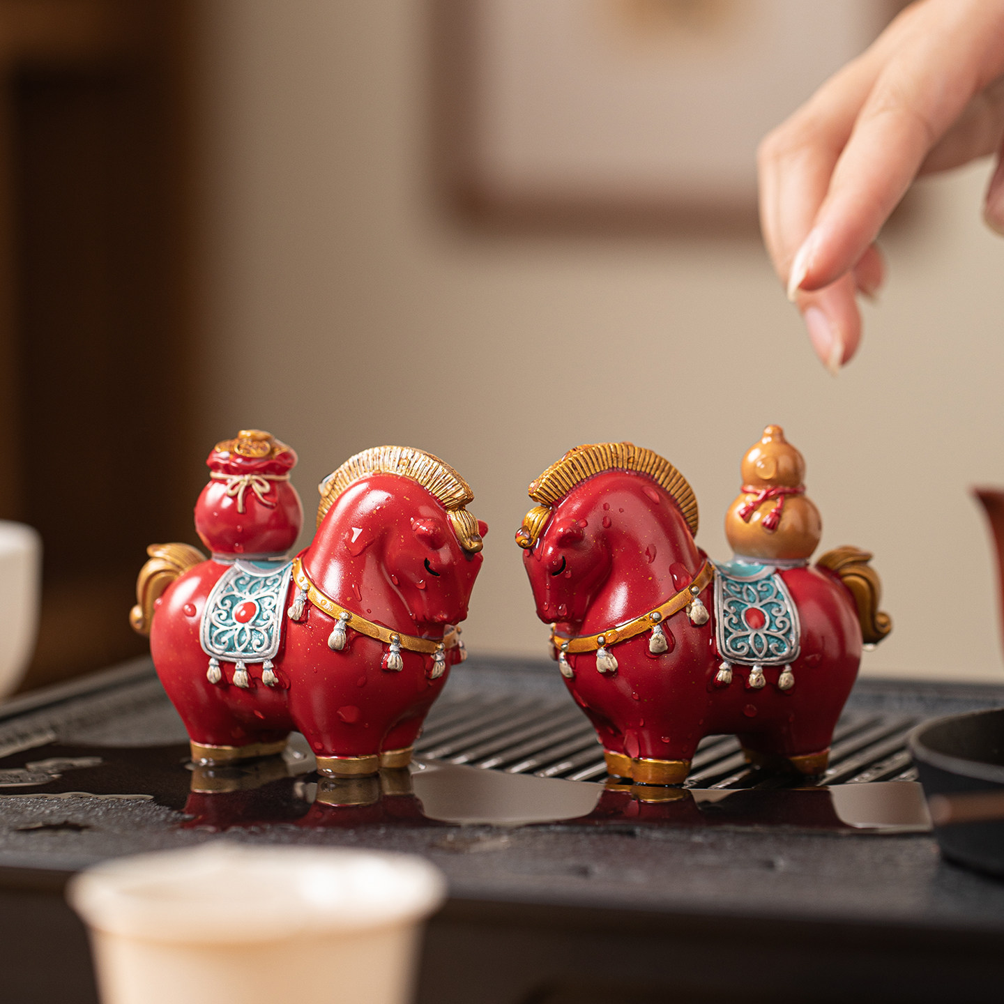 创意变色马茶宠桌面摆件装饰招财生肖马上元宝福禄可旋转茶玩可养,淘宝优惠券,粉丝福利购,淘宝优惠卷