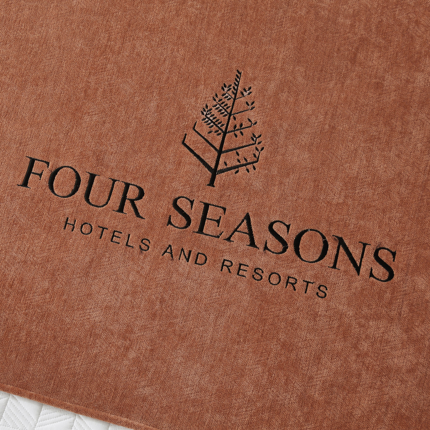 威辉侘寂风中古风酒店床尾巾床尾毯民宿宾馆创床旗轻奢定制logo,淘宝优惠券,粉丝福利购,淘宝优惠卷