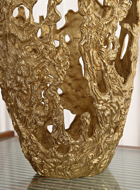 欧美风设计师款黄铜花瓶摆件大号花器高端样板房造型装饰镂空花器