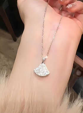 S925镶钻宝家小裙子锁骨链礼物