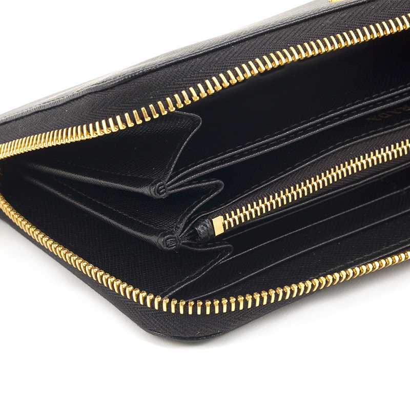 prada 2020十字纹牛皮拉链新款女包 FLOX海外钱包