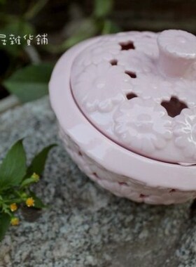 收纳香炉镂空雕花心形有盖摆件