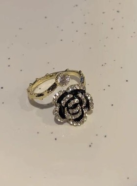 人间富贵花黑色山茶花戒指女ins高级感轻奢法式小香风温柔气质潮