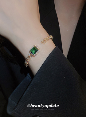 方形锆石祖母绿开口手镯轻奢气质个性手环小众百搭高级感手饰