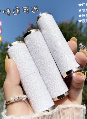润唇膏保湿滋润补水防干裂舒缓女