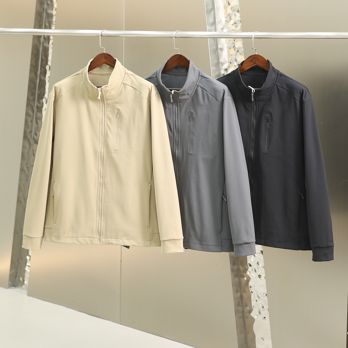 LT轻量化蓄热暖绒！3D立体裁剪！男士秋冬户外立领抓绒衣夹克外套 - 图0