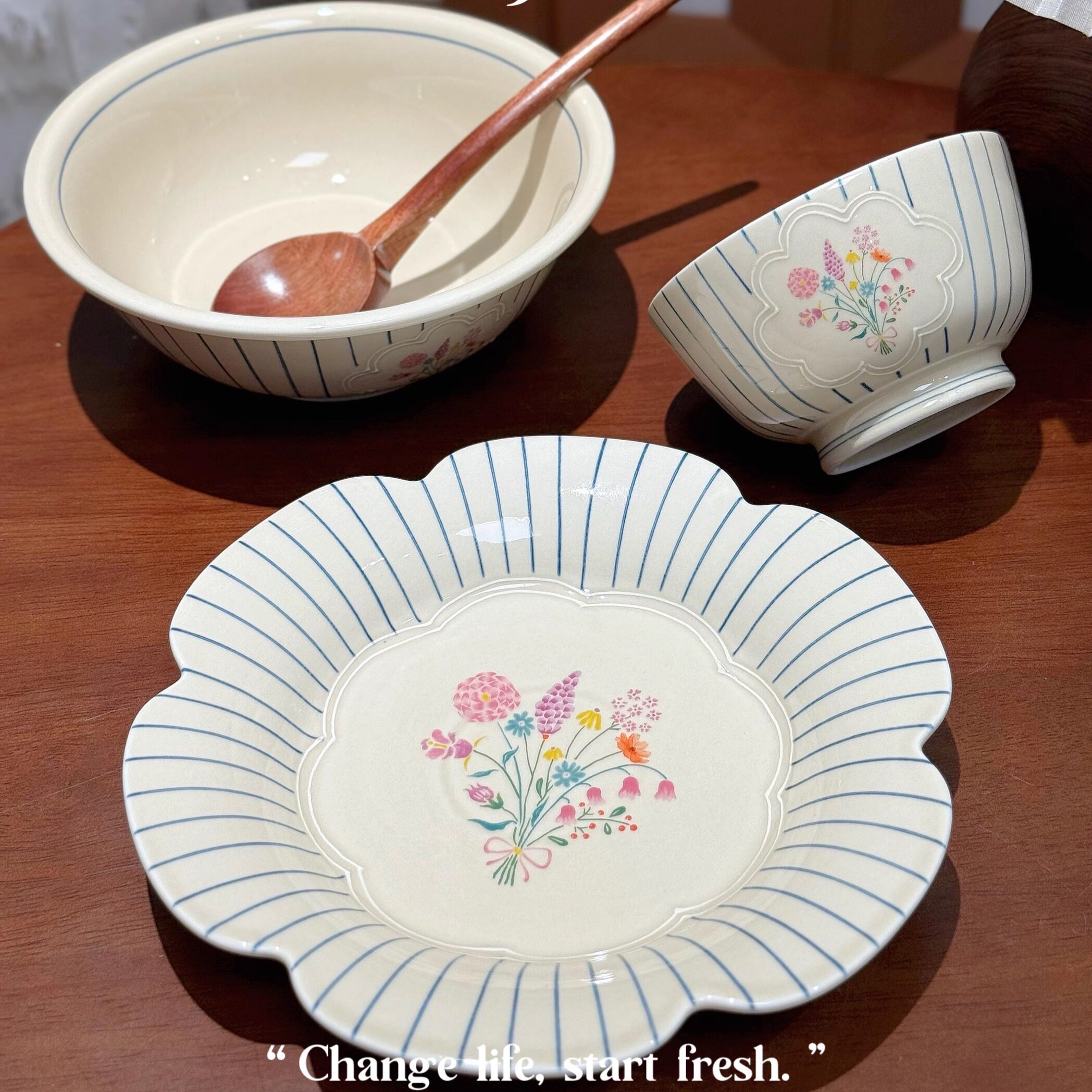悦檬食器瑞和复古条纹花卉陶瓷餐具套装家用碗汤盘甜品盘乔迁礼物
