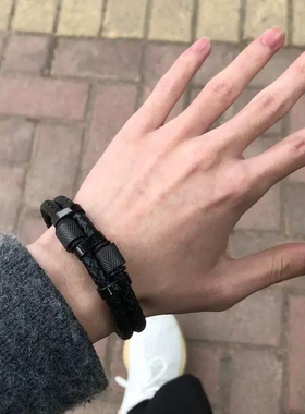 欧美潮牌黑色双层编织皮滚轮钛钢磁吸扣手链嘻哈潮男手环原创设计