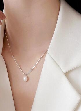 极简风巴洛克珍珠吊坠项链女款气质高级感百搭锁骨链时尚轻奢颈链