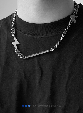 日韩风钛钢安全扣字母短款项链
