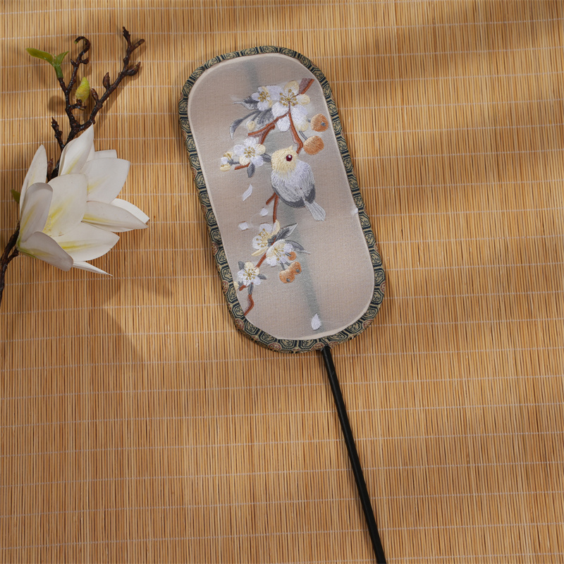 古风刺绣团扇便面长方形冬瓜扇子旗袍中国风儿童舞蹈扇长柄绣花扇 - 图1