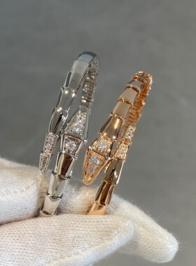 日韩女款V金弹力蛇骨手镯