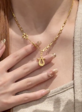 金色马蹄扣吊坠项链女锁骨链女