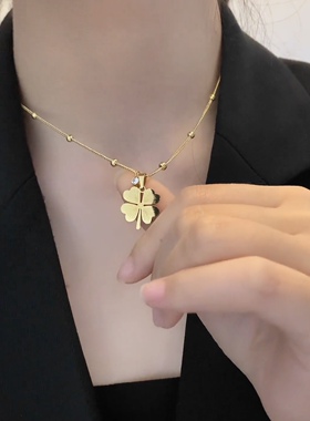 轻奢小众镶钻金色花朵项链