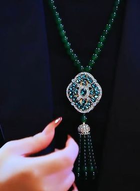 秋冬款绿色珠珠吊坠水晶毛衣链女