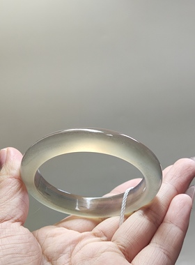 玛瑙手镯一口糖天然玉镯