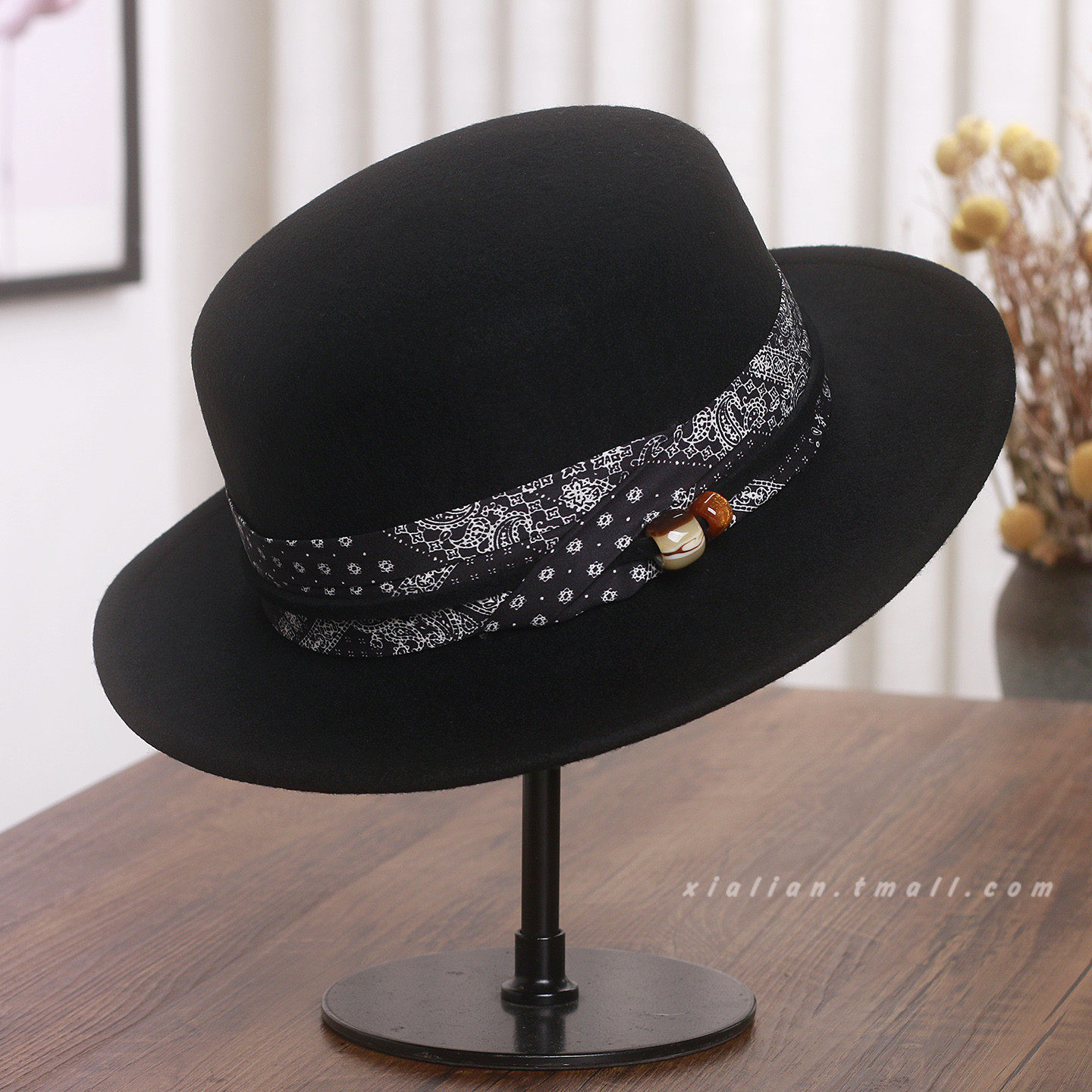 赫本风法式腰果花装饰羊毛平顶礼帽女秋冬英伦名媛复古百搭爵士帽,淘宝优惠券,粉丝福利购,淘宝优惠卷