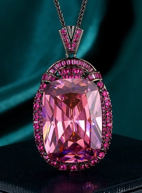 新款铜镀枪黑色仿祖母绿宝石吊坠项链仿红刚玉镶钻方形挂坠锁骨链