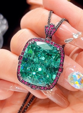 新款铜镀枪黑色仿绿碧玺吊坠轻奢锁骨项链女款仿彩宝镶钻方形挂坠